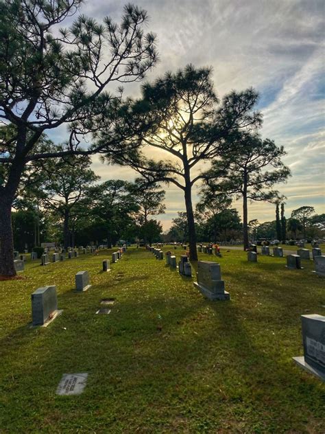 Bayview Memorial Park In Pensacola Florida Find A Grave Cemetery