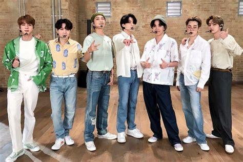 BTS Hace Historia En Billboard Al Estar En Los Dos Primeros Puestos De La Lista Hot La
