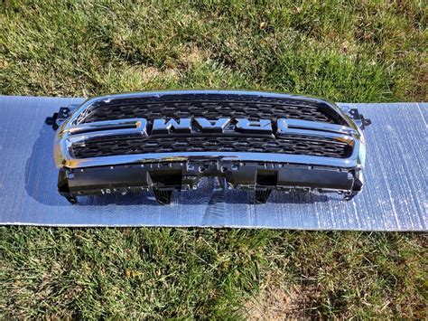 Used 2019-2023 Ram 1500 Front Grille Chrome Oem. Mopar 68366528ah for ...