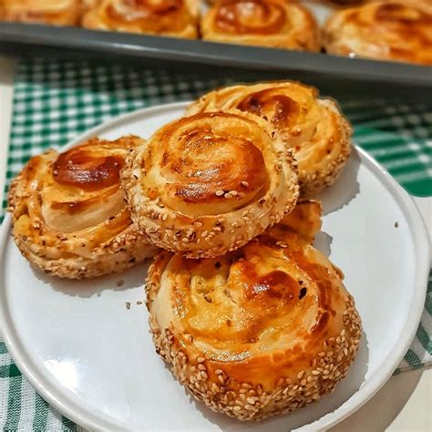 Yumuşacık Patatesli Rulo Poğaça Nefis Lezzetler Sitesi