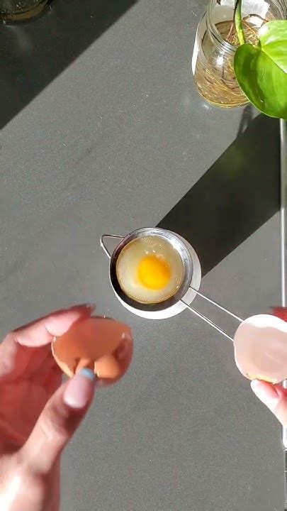 The Easiest Way To Poach An Egg Youtube