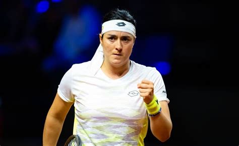 Jabeur Vira De 6 1 E 5 3 Contra Ostapenko Rybakina Marca Duelo