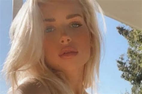 Lottie Moss Sends Social Media Into Meltdown As She Strips Naked For Steamy Snap Daily Star