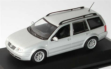 VW Bora Variant Silber Met Werbemodell Minichamps In Der 1zu87