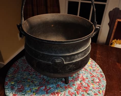 Large Clam Steamer Pot Lobster Pot Granite Ware Nautical Beach