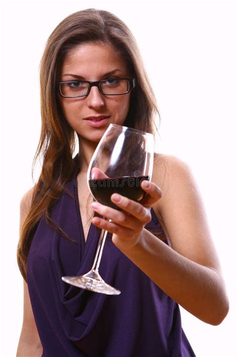 Het Meisje Van De Blonde Met Glas Wijn Stock Foto Image Of Kaasmaker