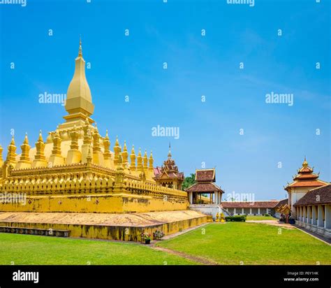 Pha That Luang Golden Stupa Vientiane Laos Stock Photo Alamy