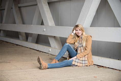 Kristen Fotta Photography | Covered Bridge Senior Session