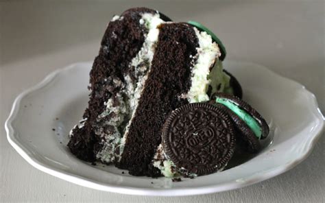 Yammie's Noshery: Mint Oreo Cake