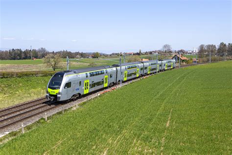 RABe 515 031 der BLS zwischen Fribourg und Düdingen