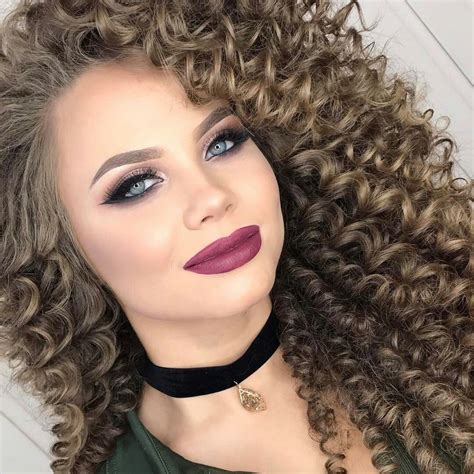 Love The Volume In Hair 💕💓💘💖😘💋💋💄👛👗👠😍 Hair Styles Spiral Perm