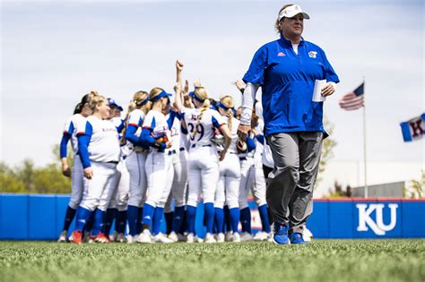 Strengthened By Experience Kansas Softball Aims For Postseason Return