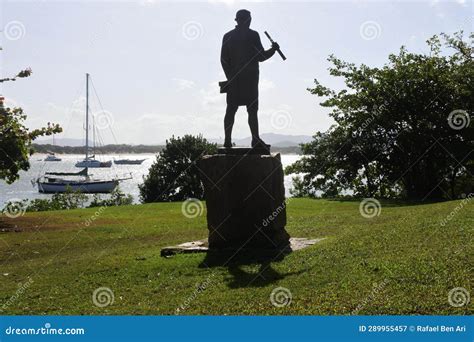 Captain Cook Statue In Cooktown Queensland Australia Editorial