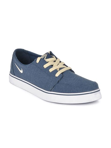 Buy Nike Men Blue Dewired Casual Shoes - Casual Shoes for Men | Myntra