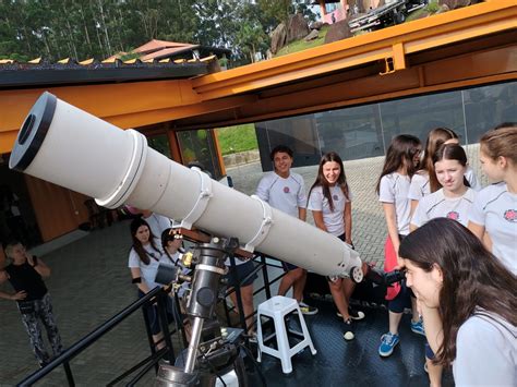 Explorando o Universo no Museu Aberto de Astronomia MAAS Colégio