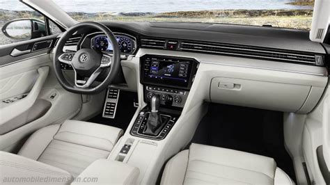 Volkswagen Passat Alltrack dimensions, boot space and similars