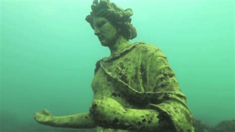 9 Amazing Statues You Can Only See Underwater | Mental Floss