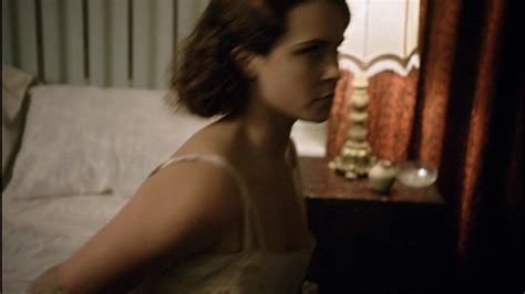 Naked Saskia Burmeister In Underbelly