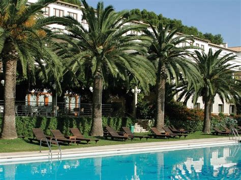 Hotel Formentor - Mallorca | Hotels and resorts, Neighborhood guide, Hotel