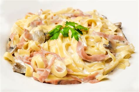 Carbonara Soße Rezept einfach schnell und lecker