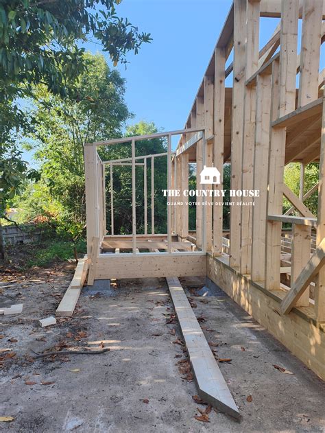 Une Bretonne construit la réplique de La Petite Maison dans la prairie