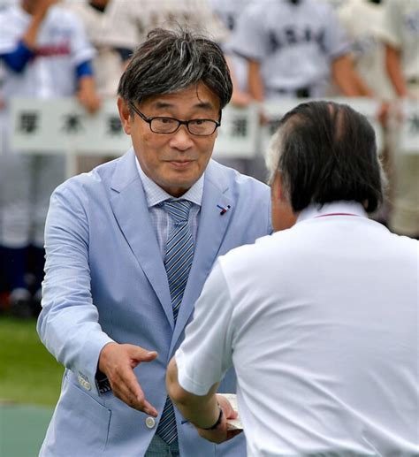 「高校野球っていいよな」育成功労賞に慶応・上田前監督 高校野球 カナロコ By 神奈川新聞