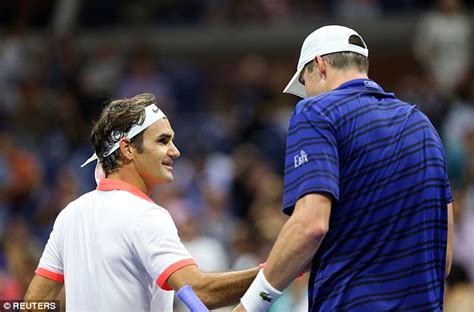 Roger Federer Into The US Open Last Eight After Fending Off John Isner