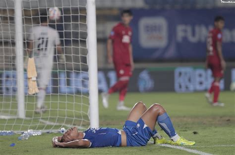 Persib Gagal Taklukan Semen Padang Pikiran Rakyat