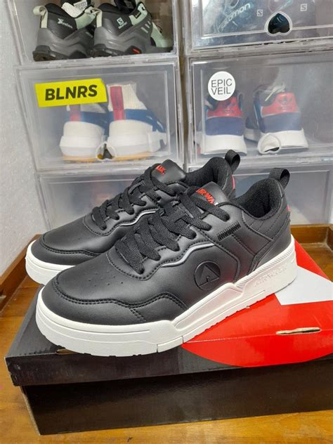 Air Walk Shemar Fesyen Pria Sepatu Sneakers Di Carousell