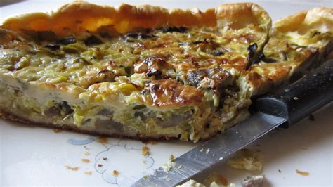 A Table Tarte Aux Poireaux Roquefort Champignons