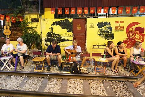 Hanoi Train Street When To Visit Schedule And Guide