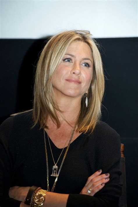 2024 hair trends best haircuts for women over 50 – Artofit