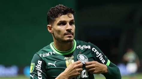 Novo Recorde De Gols De Raphael Veiga Supera Marca De Dudu No Palmeiras