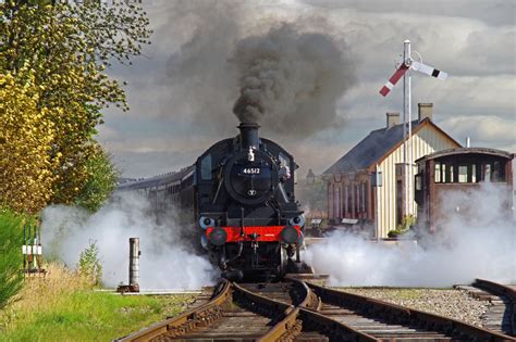 Railways Tours & Train Holidays in Scotland | VisitScotland