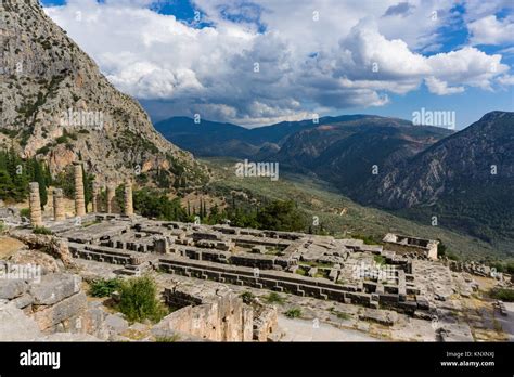 Temple of Apollo at Delphi in Greece Stock Photo - Alamy