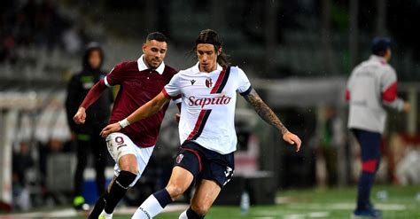 Torino Bologna 0 0 la traversa ferma Sanabria parità allintervallo