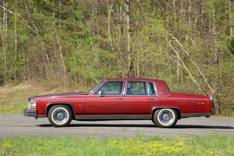 Cadillac Fleetwood Brougham D Elegance Cubic Inch Passion