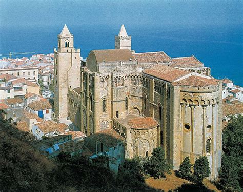 La Sicilia Normanna La Cattedrale Di Cefalù