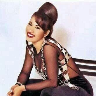 Always Smiling Selena Quintanilla Perez Selena And Chris Perez Always