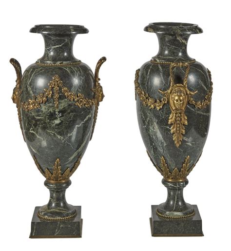 152 Importante Paire De Vases Balustres En Marbre Vert De Mer