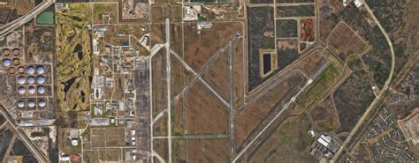 Houston Airport System Pavement Asset Condition Assessment and Mobile ...