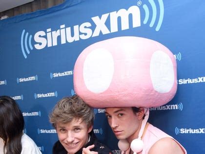 Alison Sweeney Shows Off Amazing Bikini Bod Abs In Shape