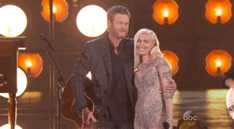 Blake Shelton And Gwen Stefani S Billboard Music Awards Duet Was Just As Romantic As You Thought