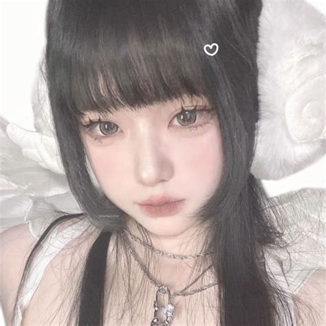 Pin By 𝓣𝓲𝓷𝓪 On Quick Saves Pretty People Ulzzang Girl Girl Icons