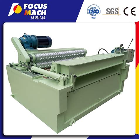 Feet Plywood Veneer Peeling Machine Log Core Veneer Lathe Debarker