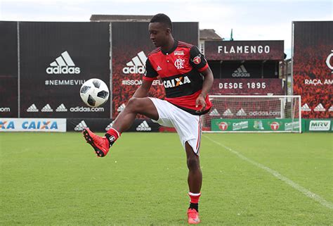 Veja Por Onde Andam Refor Os Do Flamengo Que Talvez Voc Nem Lembre