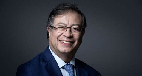 Gustavo Petro Cien D As De Luna De Miel De La Izquierda Con El Poder