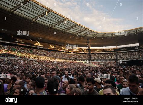 Stade de france concert hi-res stock photography and images - Alamy