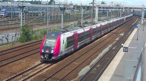 Passage D Une Um Nat Transilienne En Gare De Stade De France Youtube