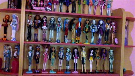 My Entire Monster High Collection!! 44 dolls!!!!!(Needs to be Updated ...